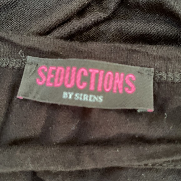 Seductions by Sirens Black Heavy Metal Keyhole Tee M - Picture 5 of 6